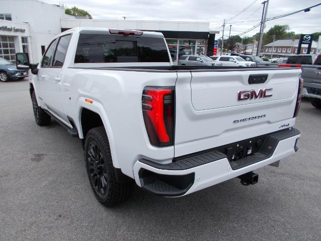 2025 GMC Sierra 2500 HD Vehicle Photo in LOWELL, MA 01852-4336