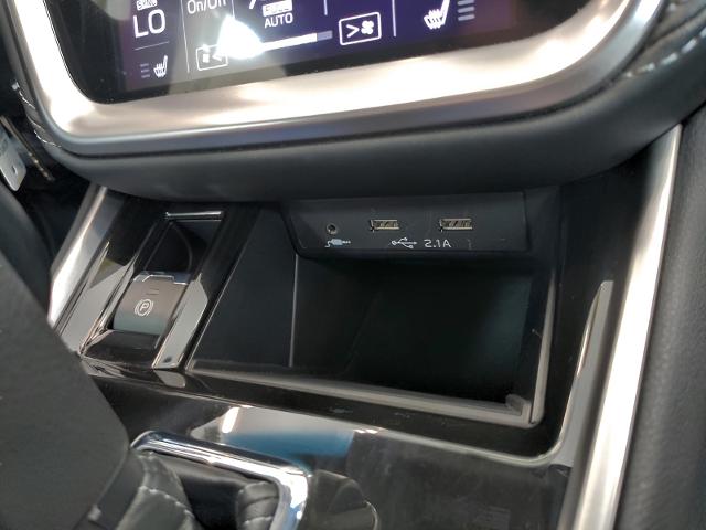 2022 Subaru Outback Vehicle Photo in Green Bay, WI 54304