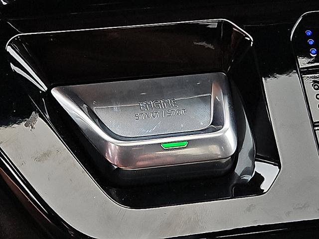 2025 GMC Sierra 2500 HD Vehicle Photo in TREVOSE, PA 19053-4984
