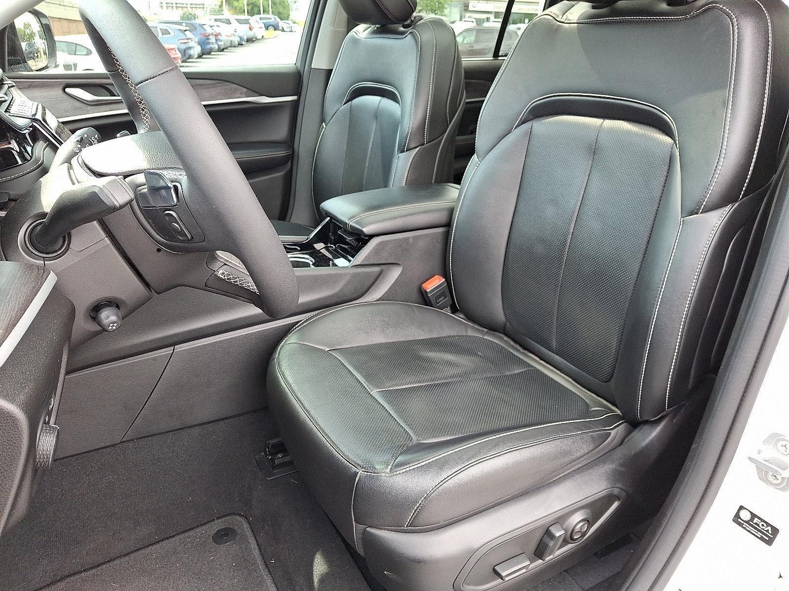 2022 Jeep Grand Cherokee 4xe Vehicle Photo in Lancaster, PA 17601