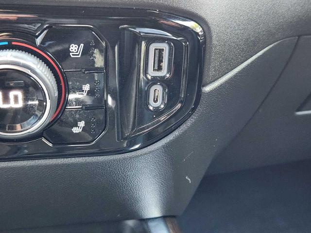 2022 Chevrolet Silverado 1500 Vehicle Photo in DENTON, TX 76210-9321