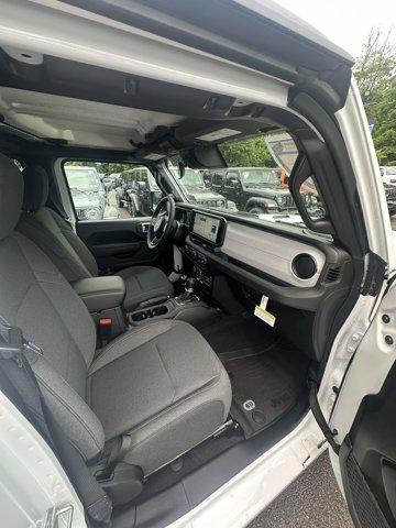 2025 Jeep Wrangler Vehicle Photo in Doylsetown, PA 18901