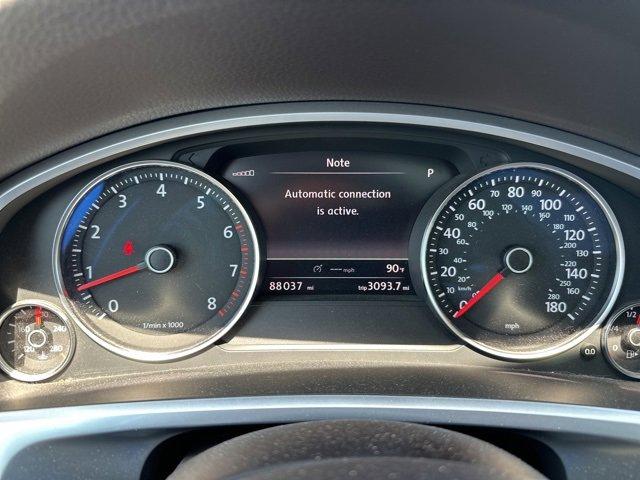 2011 Volkswagen Touareg Vehicle Photo in Willow Grove, PA 19090