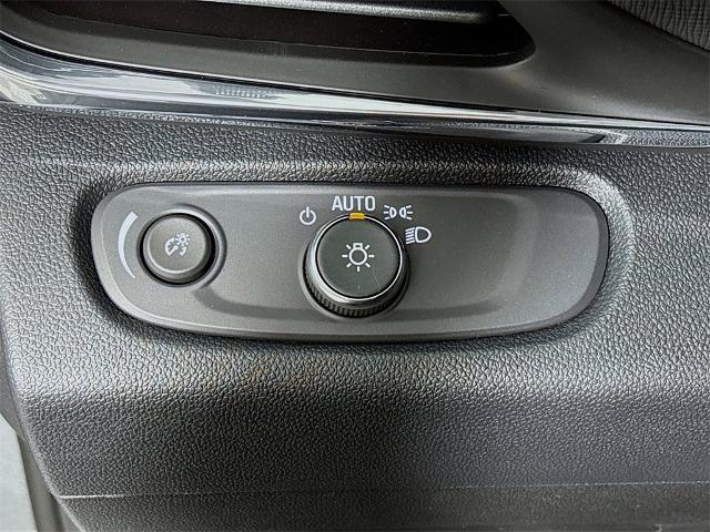 2025 Buick Envista Vehicle Photo in PUYALLUP, WA 98371-4149