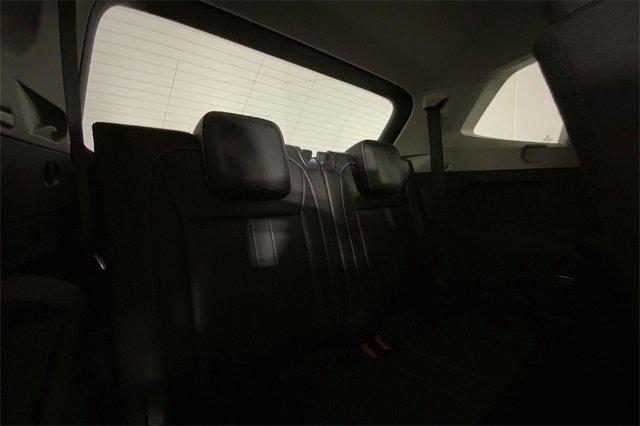 2024 Volkswagen Tiguan Vehicle Photo in KANSAS CITY, MO 64114-4502