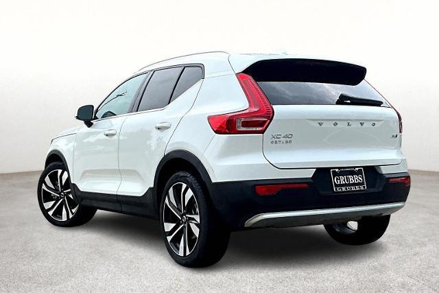 2025 Volvo XC40 Vehicle Photo in Houston, TX 77007