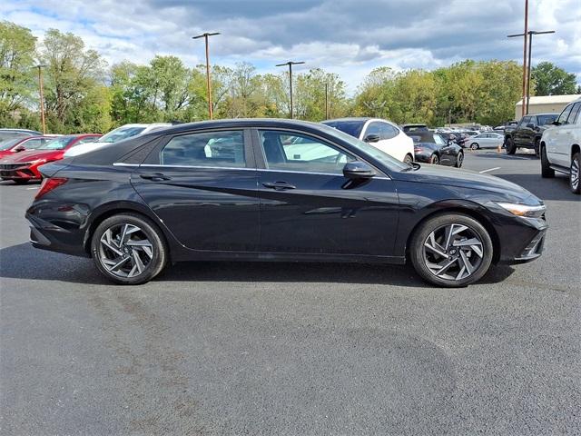 2024 Hyundai ELANTRA Vehicle Photo in New Bloomfield, PA 17068