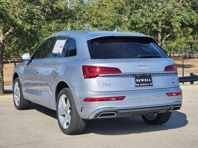 2025 Audi Q5 Vehicle Photo in HOUSTON, TX 77090