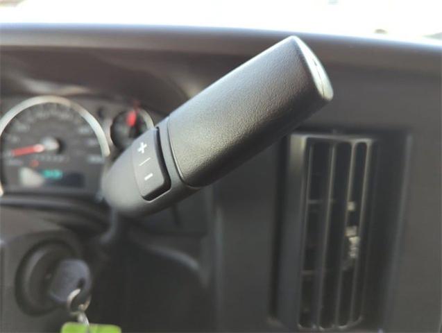 2024 GMC Savana Cutaway 3500 Vehicle Photo in PASADENA, CA 91107-3803