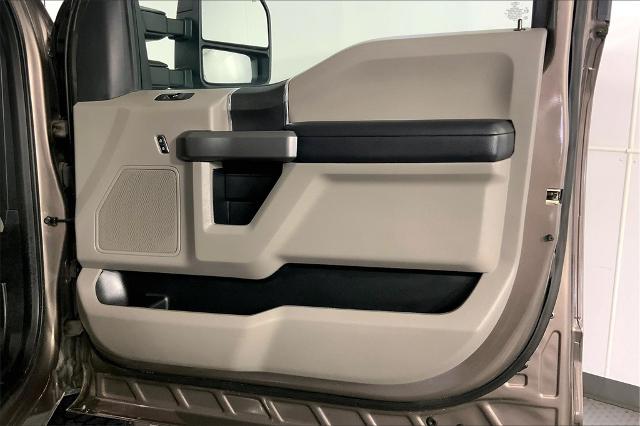 2018 Ford Super Duty F-250 SRW Vehicle Photo in Lees Summit, MO 64086