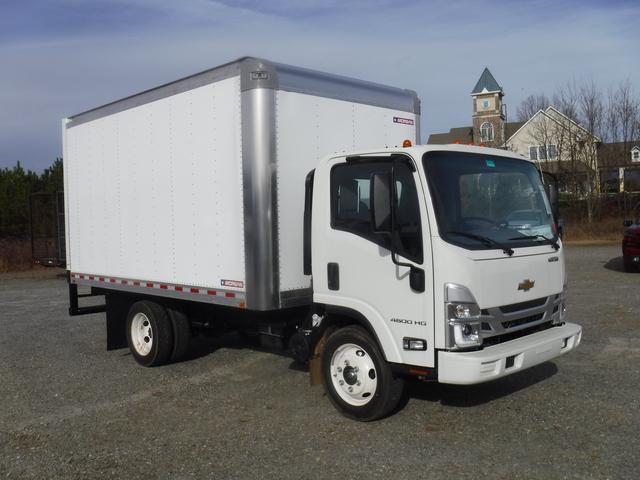 2024 Chevrolet Low Cab Forward 4500 Vehicle Photo in JASPER, GA 30143-8655