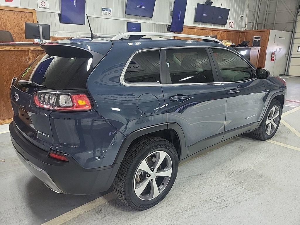 2020 Jeep Cherokee Vehicle Photo in Cedar Rapids, IA 52402