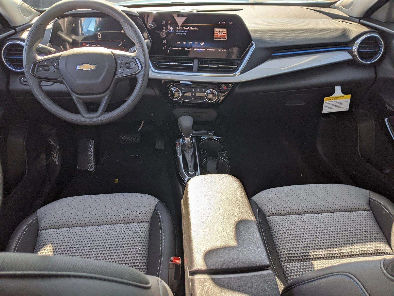 2025 Chevrolet Trax Vehicle Photo in MIAMI, FL 33172-3015