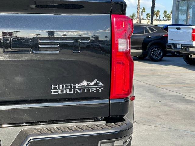 2025 Chevrolet Silverado 3500 HD Vehicle Photo in RIVERSIDE, CA 92504-4106