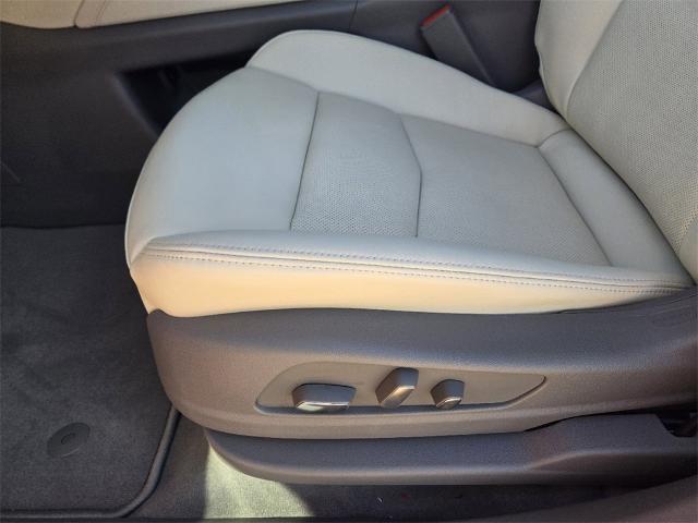 2025 Cadillac XT6 Vehicle Photo in Oklahoma City, OK 73114