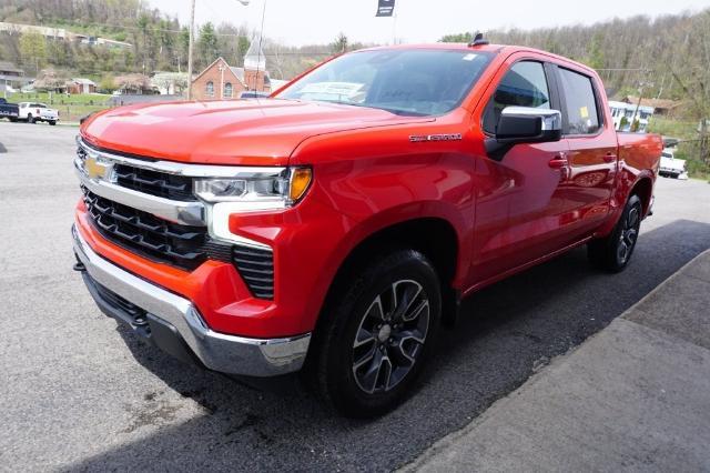 2022 Chevrolet Silverado 1500 Vehicle Photo in FAIRMONT, WV 26554-2318