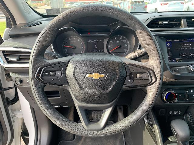 2022 Chevrolet Trailblazer Vehicle Photo in MOON TOWNSHIP, PA 15108-2571