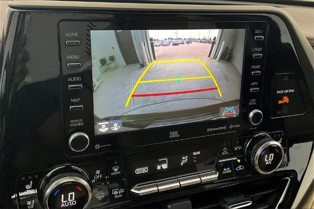 2022 Toyota Highlander Vehicle Photo in Grapevine, TX 76051