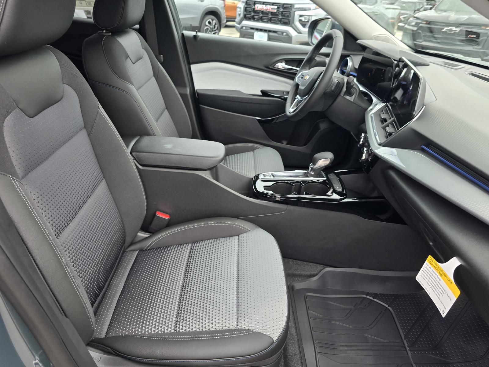2025 Chevrolet Trax Vehicle Photo in Rolla, MO 65401