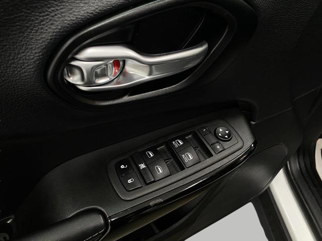 2023 Jeep Cherokee Vehicle Photo in APPLETON, WI 54914-8833