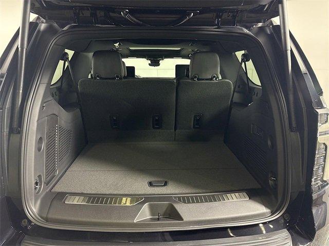 2025 Chevrolet Suburban Vehicle Photo in PUYALLUP, WA 98371-4149