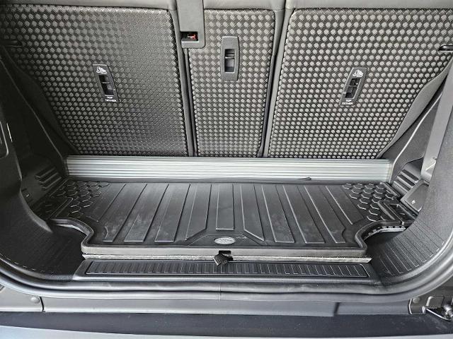 2025 Defender Vehicle Photo in AUSTIN, TX 78717
