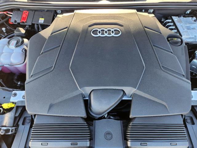 2025 Audi Q7 Vehicle Photo in HOUSTON, TX 77090
