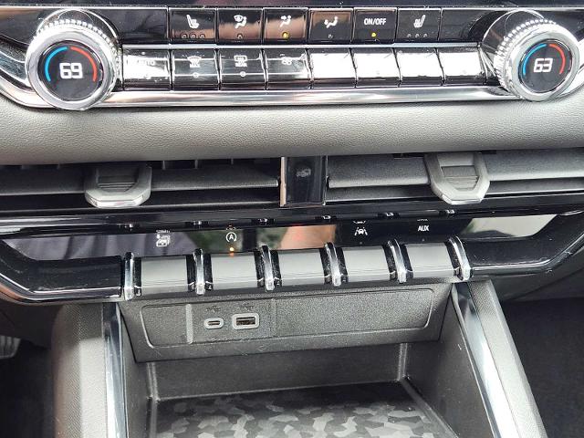 2023 GMC Canyon Vehicle Photo in DENTON, TX 76210-9321