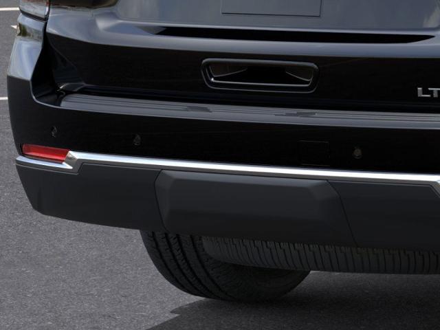 2025 Chevrolet Suburban Vehicle Photo in Roslyn, NY 11576