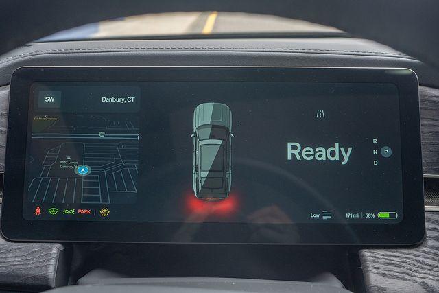 2022 Rivian R1S Vehicle Photo in DANBURY, CT 06810-5034