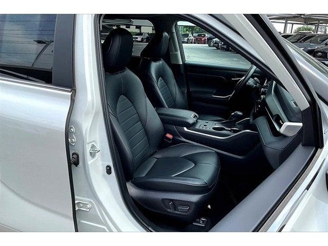 2023 Toyota Highlander Vehicle Photo in San Antonio, TX 78230