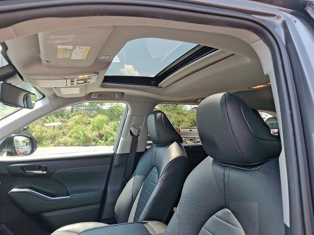 2023 Toyota Highlander Vehicle Photo in HARRISBURG, PA 17111-1033