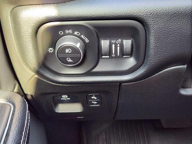 2020 Ram 1500 Vehicle Photo in DENTON, TX 76210-9321
