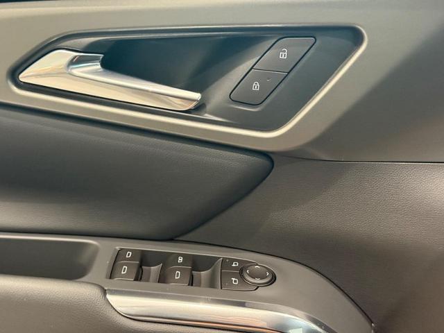 2026 Chevrolet Traverse Vehicle Photo in COLUMBIA, MO 65203-3903