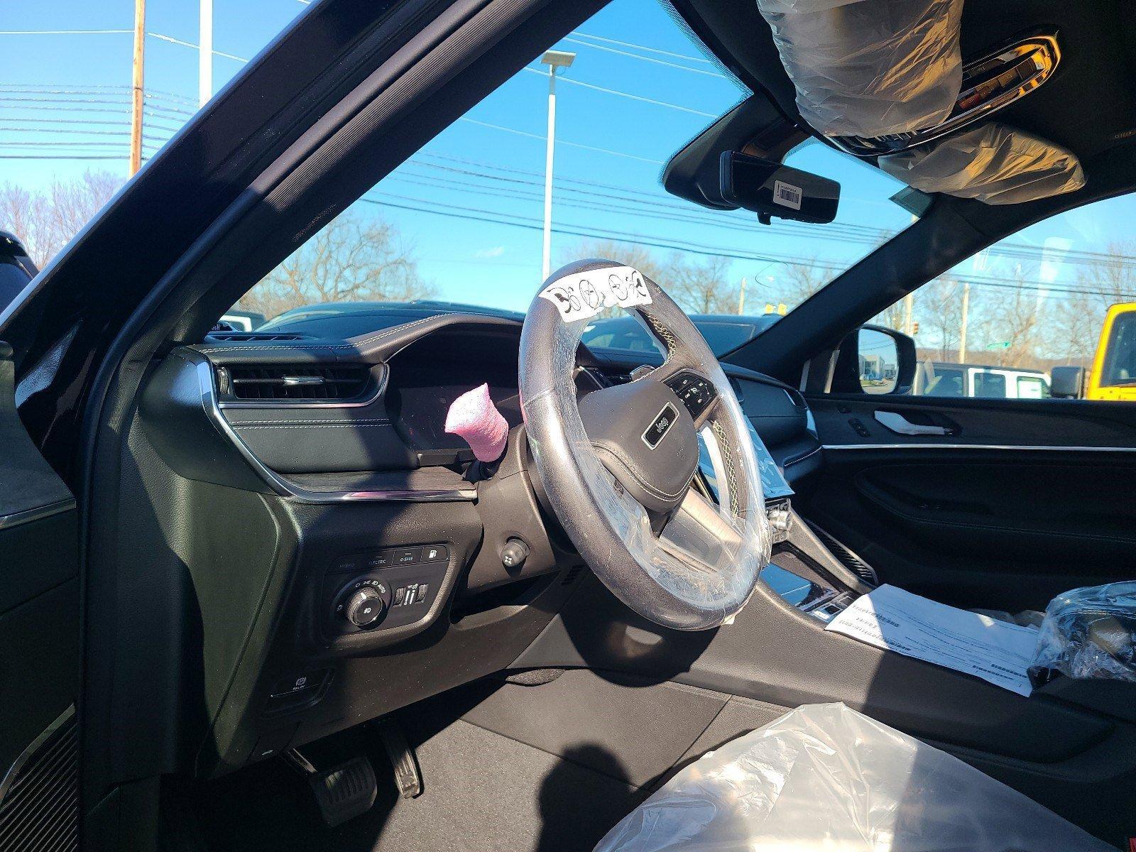 2024 Jeep Grand Cherokee 4xe Vehicle Photo in Mechanicsburg, PA 17050-1707