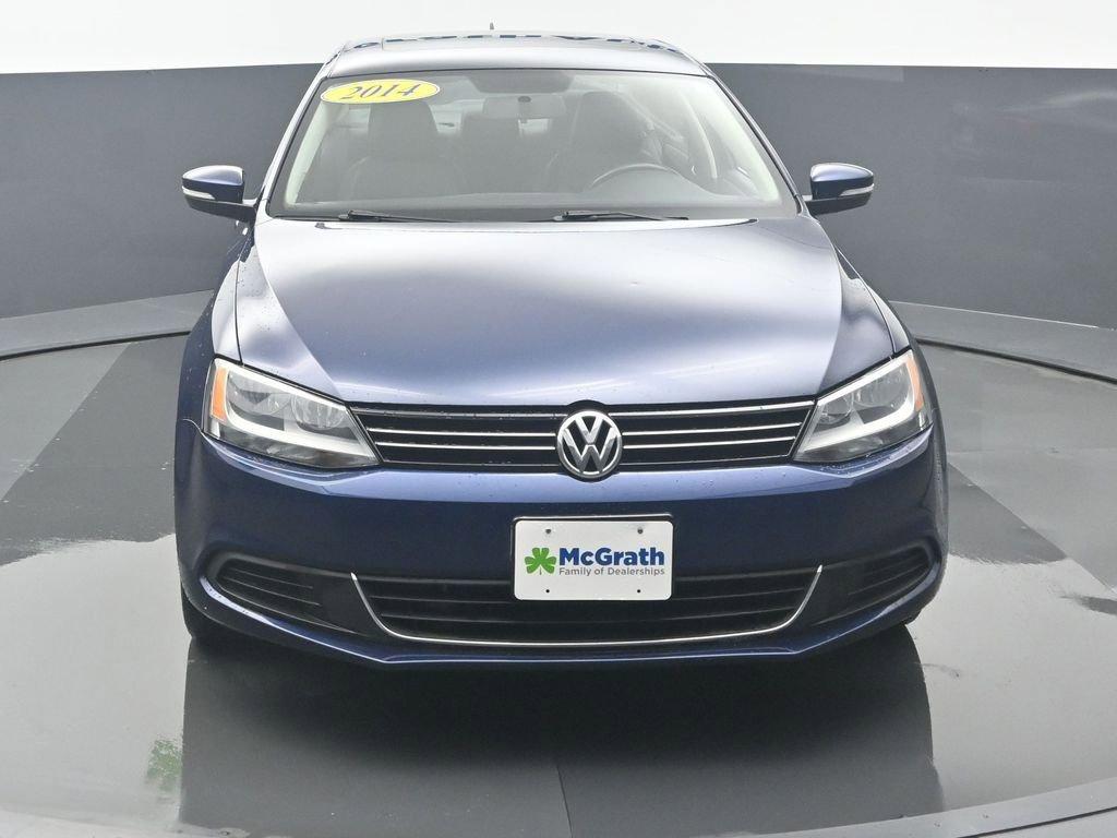 2014 Volkswagen Jetta Sedan Vehicle Photo in Marion, IA 52302