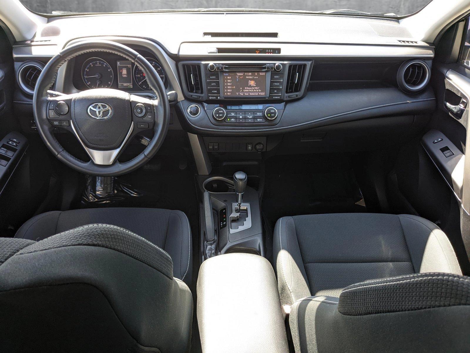 2018 Toyota RAV4 Vehicle Photo in Davie, FL 33331