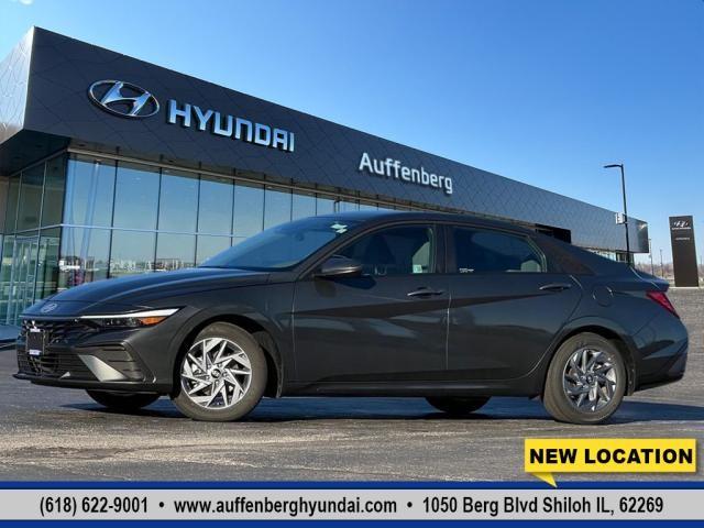 2024 Hyundai ELANTRA Vehicle Photo in Shiloh, IL 62269