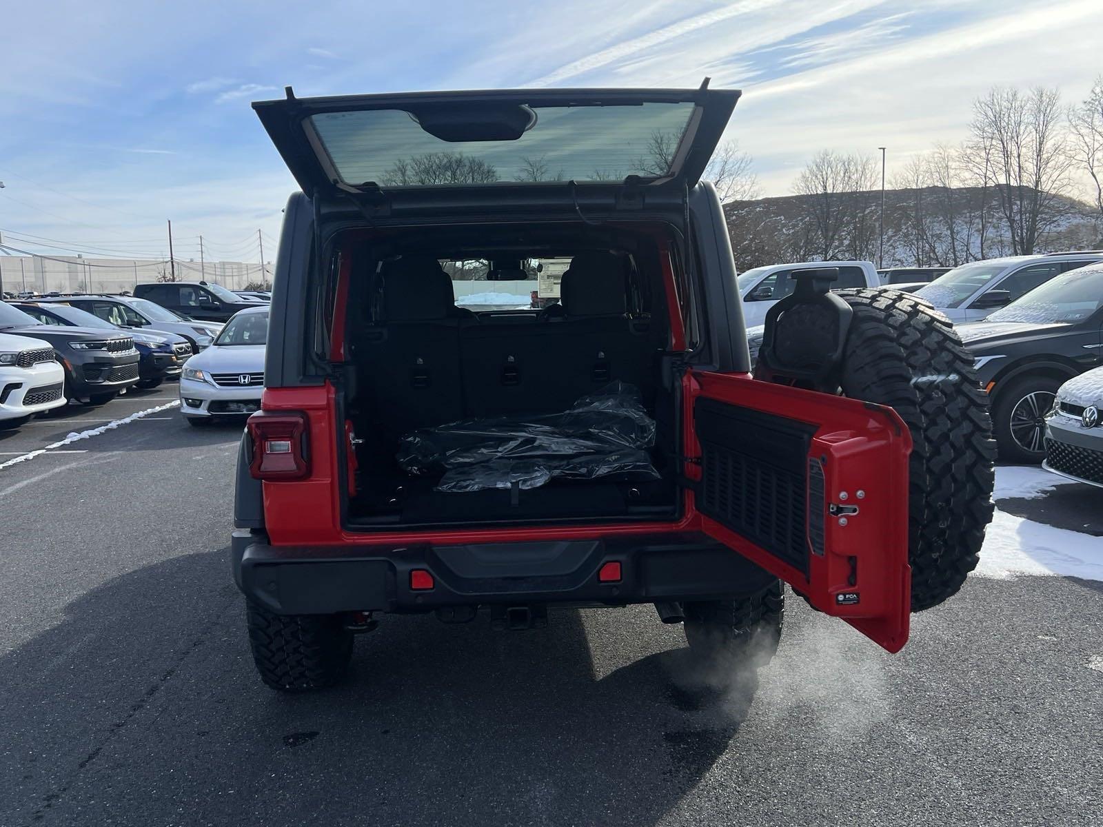 2025 Jeep Wrangler Vehicle Photo in Mechanicsburg, PA 17050-1707