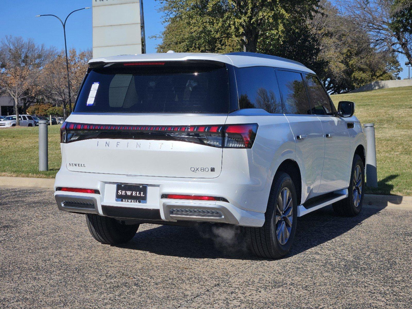 2025 INFINITI QX80 Vehicle Photo in Fort Worth, TX 76132