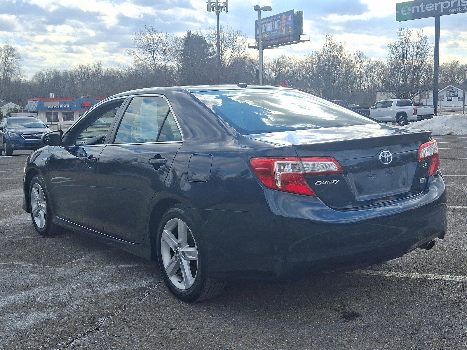 2014 Toyota Camry Hybrid Vehicle Photo in Trevose, PA 19053