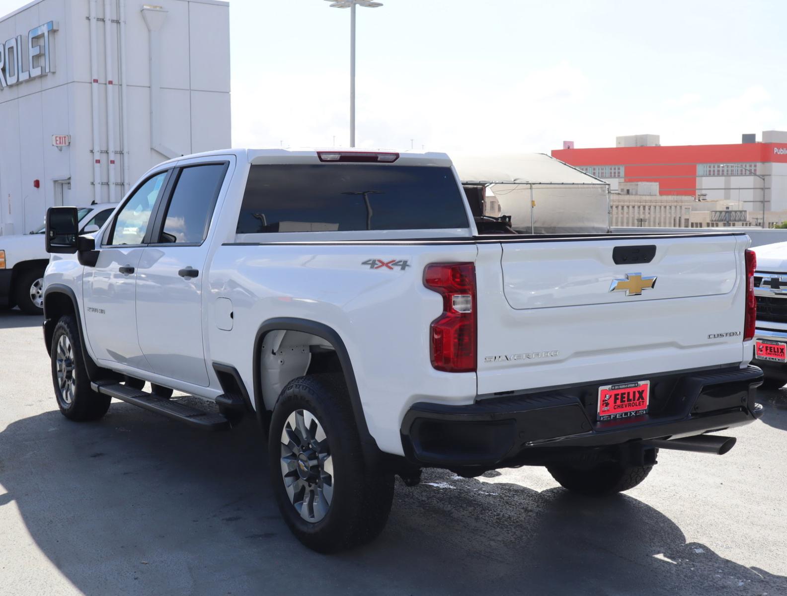 2024 Chevrolet Silverado 2500 HD Vehicle Photo in LOS ANGELES, CA 90007-3794