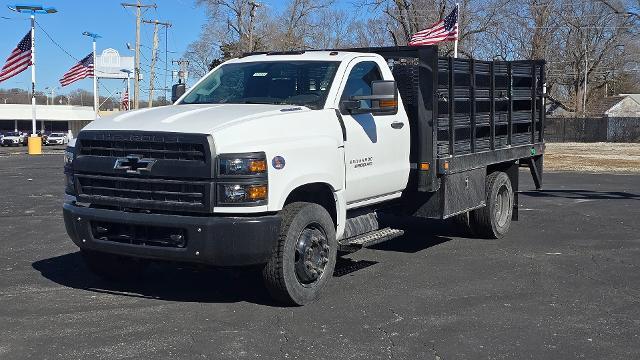 2024 Chevrolet Silverado Chassis Cab Vehicle Photo in INDEPENDENCE, MO 64055-1314