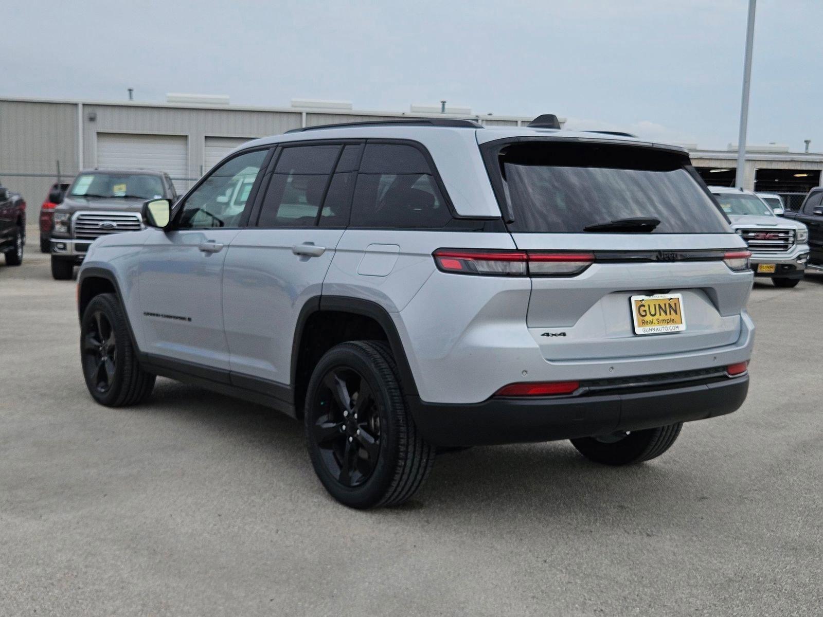 2022 Jeep Grand Cherokee Vehicle Photo in Seguin, TX 78155