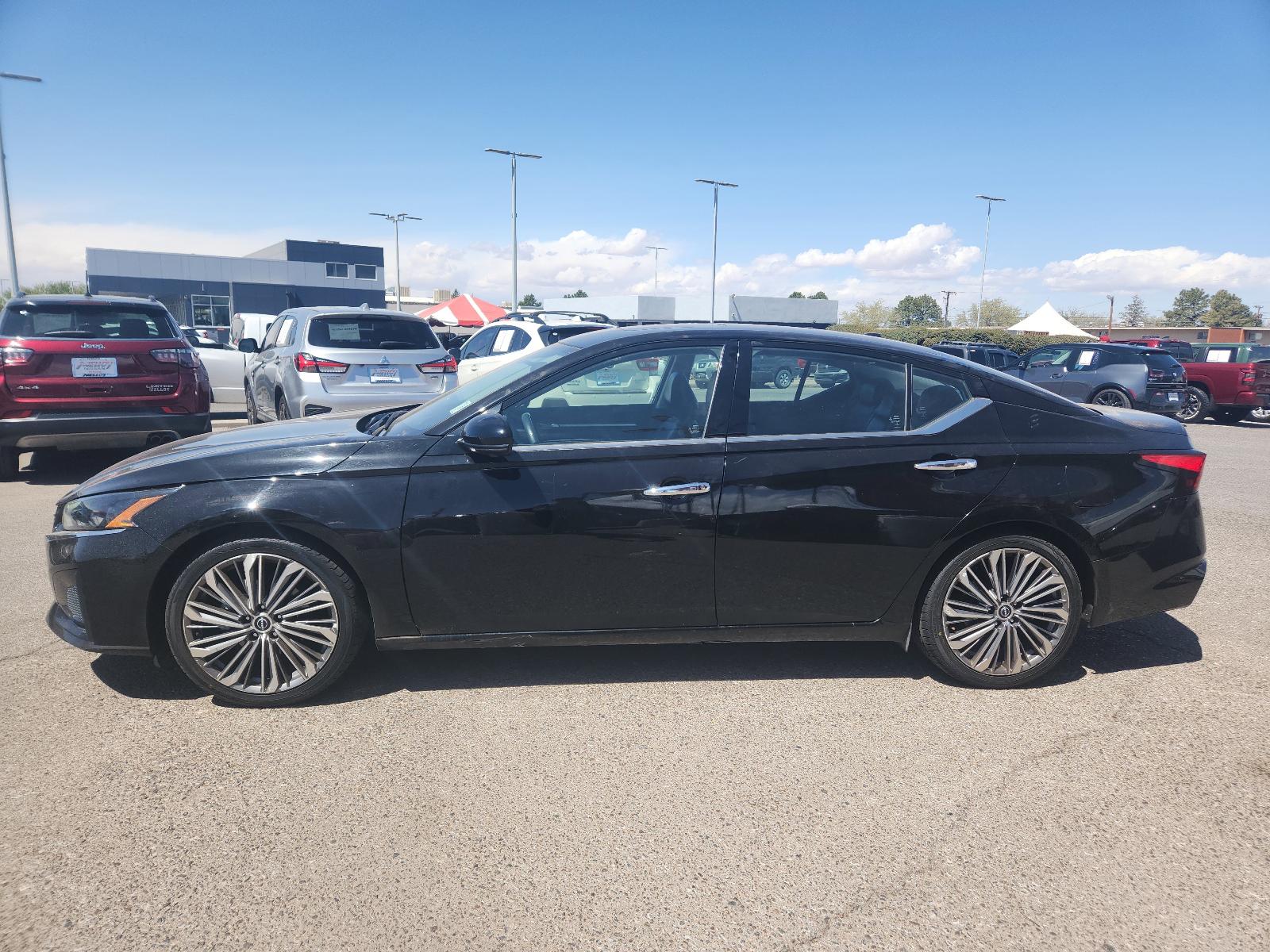 2023 Nissan Altima Vehicle Photo in Albuquerque, NM 87110