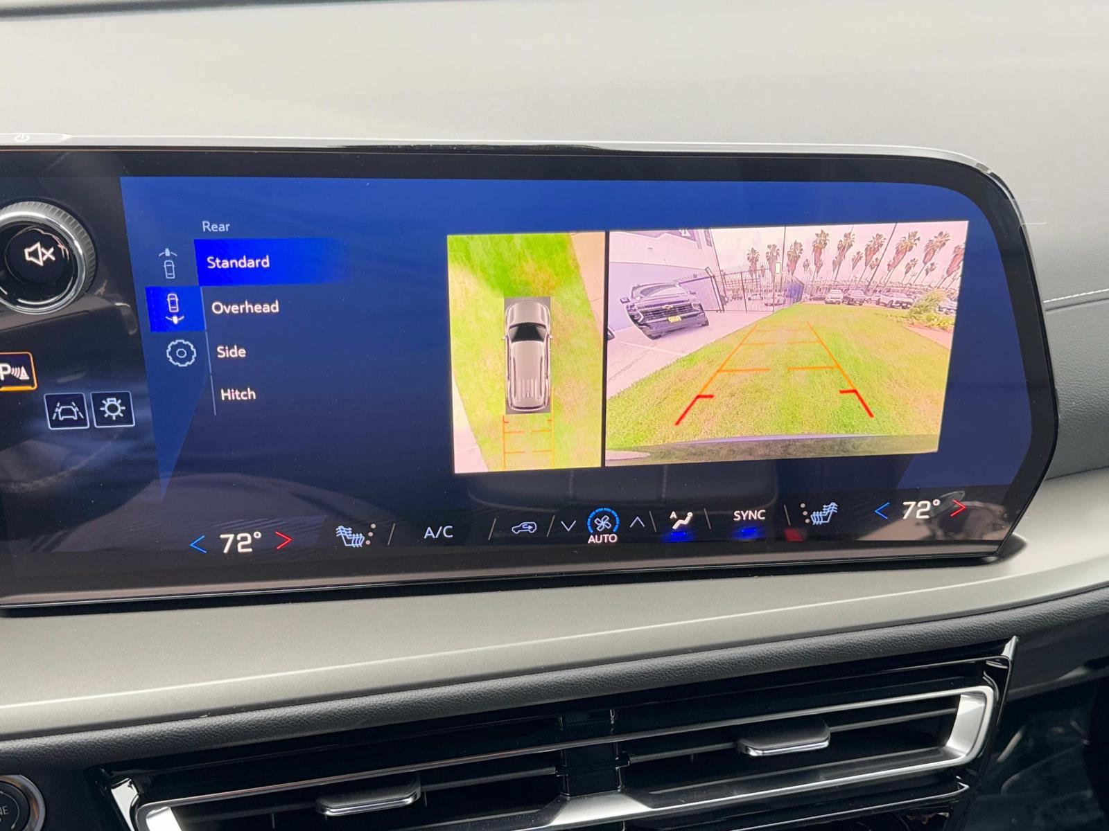 2025 Chevrolet Traverse Vehicle Photo in LOS ANGELES, CA 90007-3794