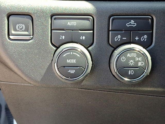 2023 Chevrolet Silverado 1500 Vehicle Photo in DANBURY, CT 06810-5034
