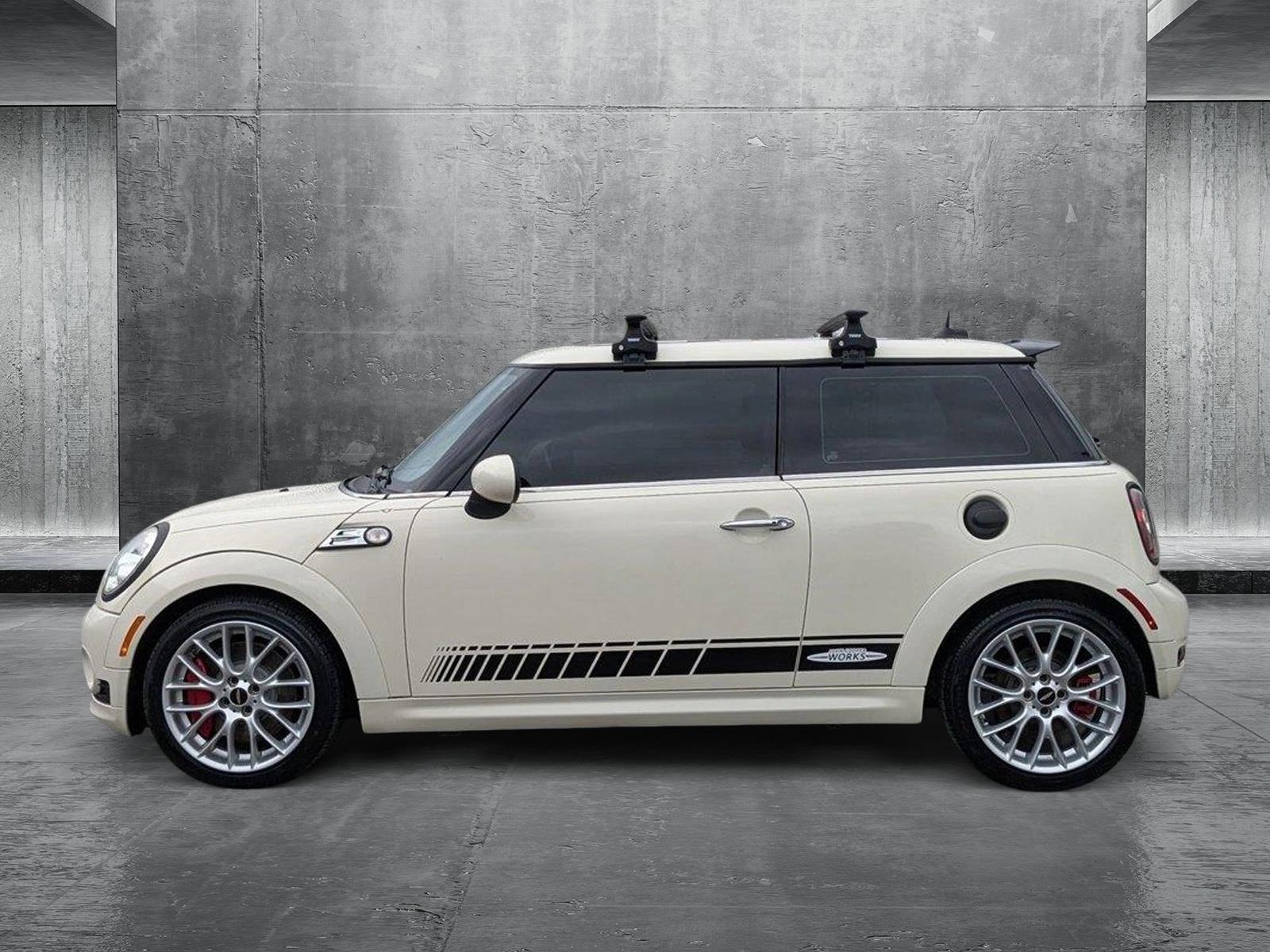 2009 MINI John Cooper Works Hardtop Vehicle Photo in Spokane Valley, WA 99212