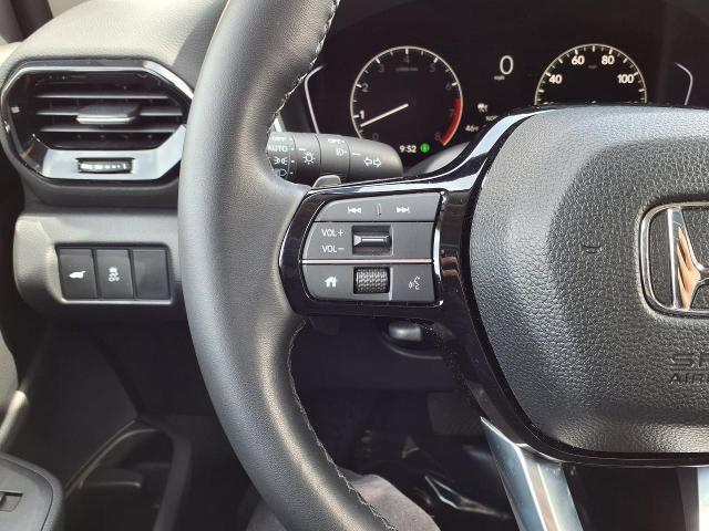2025 Honda Pilot Vehicle Photo in Oshkosh, WI 54904