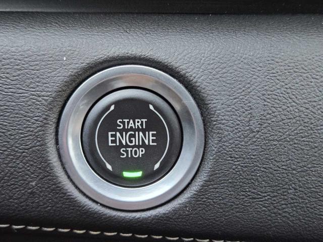 2022 Cadillac Escalade Vehicle Photo in DENTON, TX 76210-9321